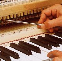 Picture for song 'Piano (Interlude)' by artist 'AMPEX'