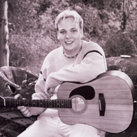 Picture for song 'Promise the Moon' by artist 'Dee Wurthy'