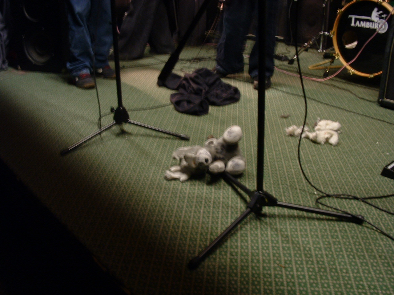 Picture for song 'Track 1 (untitled)' by artist 'Emu'