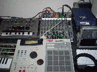 Picture for song 'ToKyO BRoKeN' by artist 'eNoTiDe'