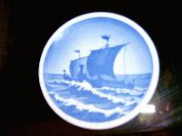 Picture for song 'Daggers' by artist 'Escape Artists'