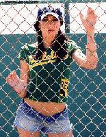 Picture for song 'Inequation Vs Mots de Tete' by artist 'Inequation (phatboy)'