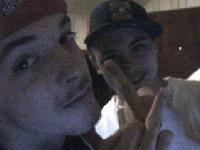 Picture for song 'Our Wordz Aint White' by artist 'LeGeNDaRY STaTuS'