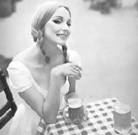 Picture for song 'Champagne Flutes' by artist 'max veritech'