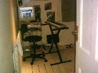 Picture for song 'Who's Knockin? (Hip-Hop Version)' by artist 'One Girl Band'
