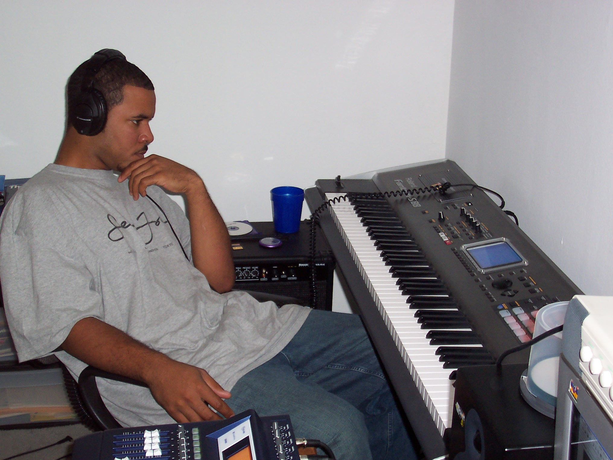Picture for song 'Jazzy Track' by artist 'Powerhouse Entertainment'