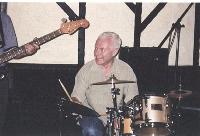 Picture for song 'Slow Dancing' by artist 'Treetown'