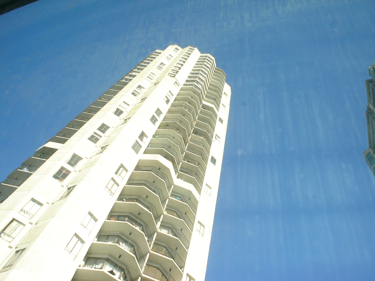 Picture for song 'Do you wanna meet me?' by artist 'TrueLifeRecords'