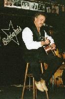 Picture for song 'LITTLE THINGS' by artist 'tunesmakr'