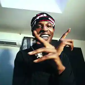 Picture for song '"SELFMADE" Prod. MoneyMitch' by artist 'MoneyMitchell'