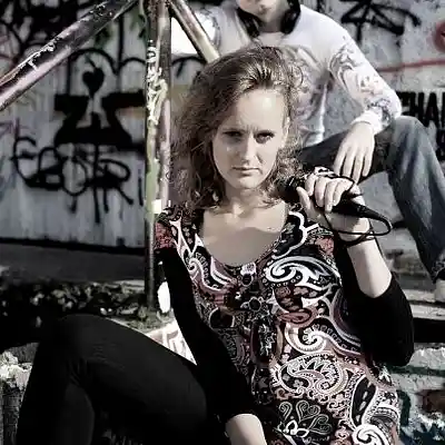 Picture for song 'Love is breaking my heart (2010 Remake) - Maybees' by artist 'Maybees'