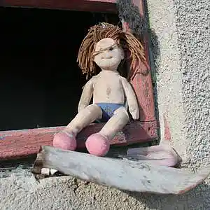 Picture for song 'Broken Trust' by artist 'Kaley Willow'