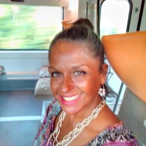 Picture for song 'Corinne maury Sway' by artist 'CORINNE MAURY'