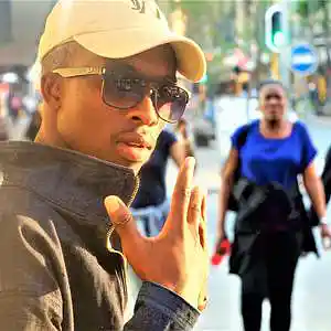 Picture for song 'Sendibuyile BY VKS' by artist 'VKS IQHAWE'