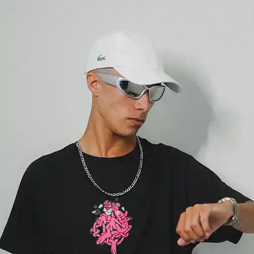 Artist picture