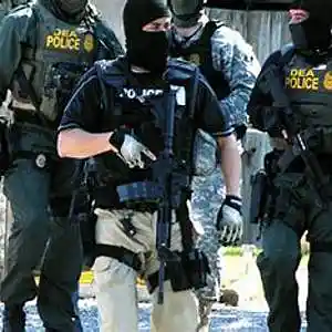 Picture for song 'tekking swatt federal policia sinohola drops 79202' by artist 'mcmakktenicetxtheprince'