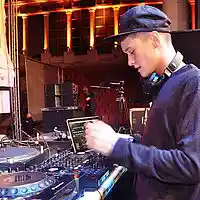 Picture for song 'hottest summer(107)(SOLD)' by artist 'ITSCITI'