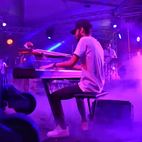 Picture for song 'GO TO THE SOUND KITS SECTION!' by artist 'requiem.musicprod'