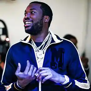 Picture for song 'Wartime l Meek Mill x Dave East x Vado Type Beat' by artist 'Hot Bangers'