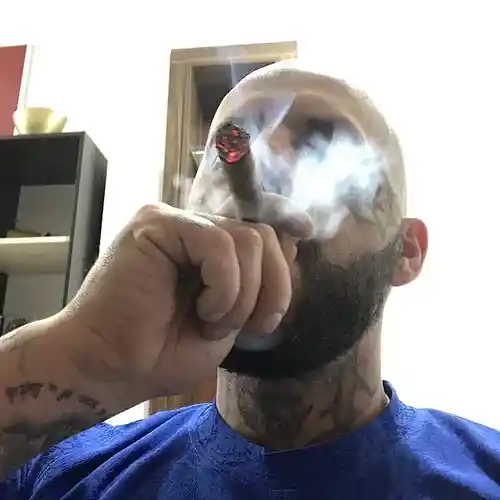 Picture for song 'Bobi Tatuista - Ne jiveq vuv filmi' by artist 'Bobi Tatuista'