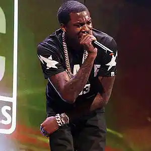 Picture for song 'Yung Hefner l Meek Mill x Tyga x Vado Type Beat' by artist 'Hot Bangers'