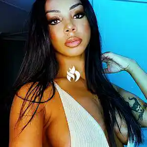 Picture for song 'Famous (x Jarov)' by artist 'MadReal'