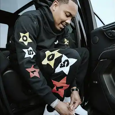 Picture for song 'REAL' by artist 'Nick Vanelli'