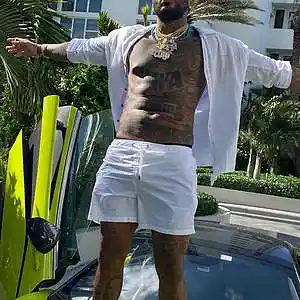 Picture for song '"RISK IT" Kevin Gates Type Beat' by artist 'HIWYER'