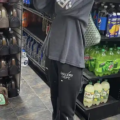 Picture for song 'Baby Smoove x Detroit Type Beat - Honest' by artist '8xbeatz'