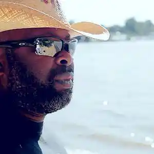 Picture for song 'Tired of the Fast Lane (feat. Juke Johnson)' by artist 'Round The Globe'