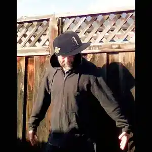 Picture for song 'killshot3tomorrowneverdiesversiongirlsinging' by artist 'Eminem 2'