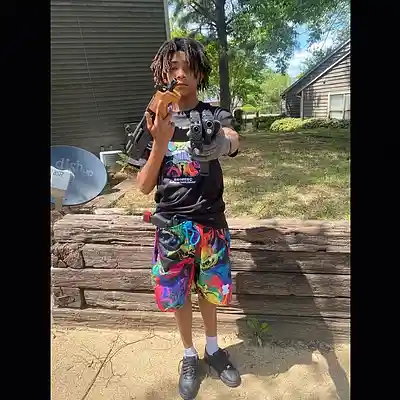 Picture for song '"Run It" - BUY 2 GET 1 FREE' by artist 'prodleavz'