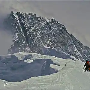 Picture for song 'Stranded On The Roof Of The World' by artist 'Geoffrey Orbegoso'