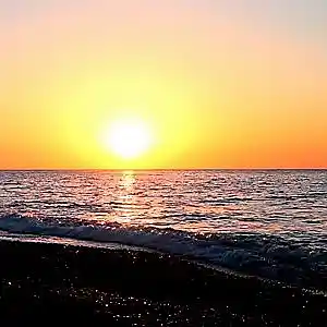 Picture for song 'Sunrise Overseas' by artist 'CANDIES'