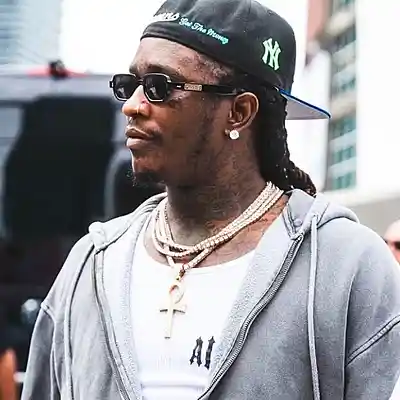 Picture for song 'Been Hurt' by artist 'RicandThadeus'