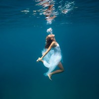 Picture for song 'Ocean Floors' by artist 'Zaro Vega'