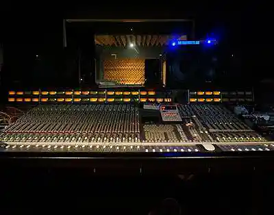 Picture for song 'Damn right' by artist 'KyngLegend'