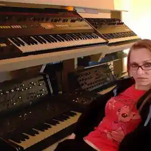 Picture for song 'danza con me! new version by lofizzer' by artist 'Evalofizzer'