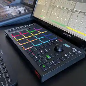 Picture for song 'Mpc Studio Freestyle Mix' by artist 'dollat'