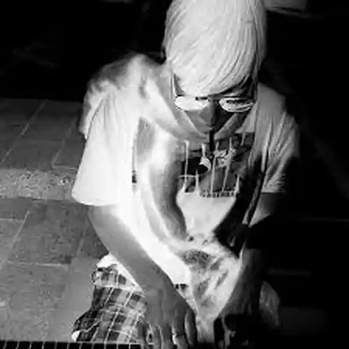 Picture for song 'Amber' by artist 'Dead Hippie Squadron'