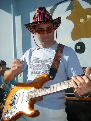 Picture for song 'I Think We're Alone Now' by artist 'steviebees'