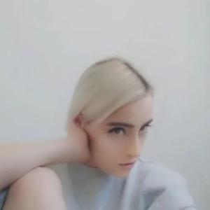 Picture for song 'Fire in my Heart - Kerry Louise Taylor' by artist 'Kerry Louise Taylor Vevo'