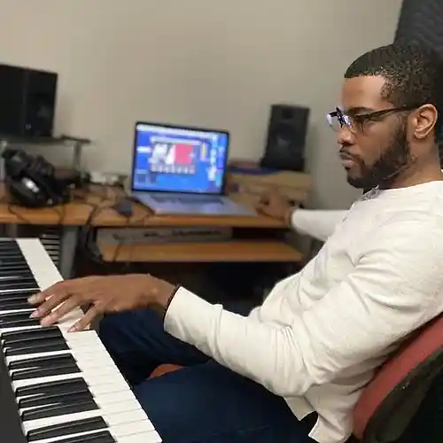 Picture for song '"Paid" DrakeTypeBeat [PROD. VonMadeIt]' by artist 'ProdByVonMadeIt'