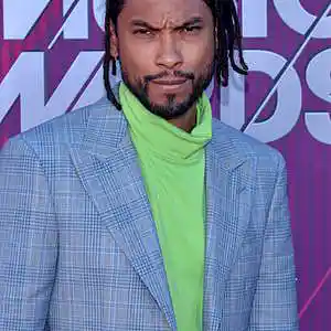 Picture for song '"Cant be happy" ( Miguel type beat)' by artist 'Chubby Rich (CT studios)'