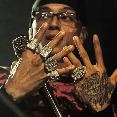 Picture for song 'Central Cee x Luciano Type Beat "Location"' by artist 'itsMOEBeats'