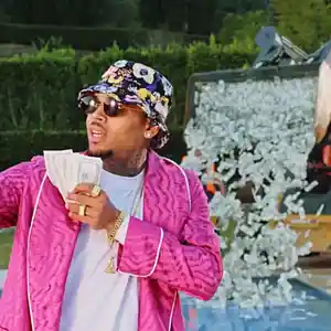 Picture for song 'THUMBIN' THRU COMMAS Chris Brown type' by artist 'BLDBRG'