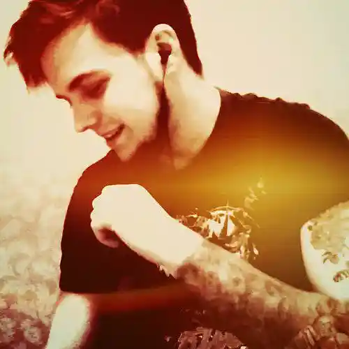 Picture for song '#1' by artist 'Yummy bit'