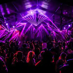 Picture for song 'Earthquake' by artist 'Ricardito Studio'