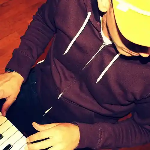 Picture for song 'Try With Me' by artist 'Zichy'