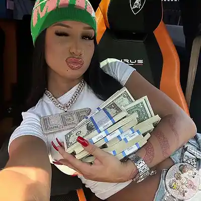 Picture for song '[FREE] Baby Smoove x Veeze Type Beat - "NEW WHIP' by artist 'Ryo'